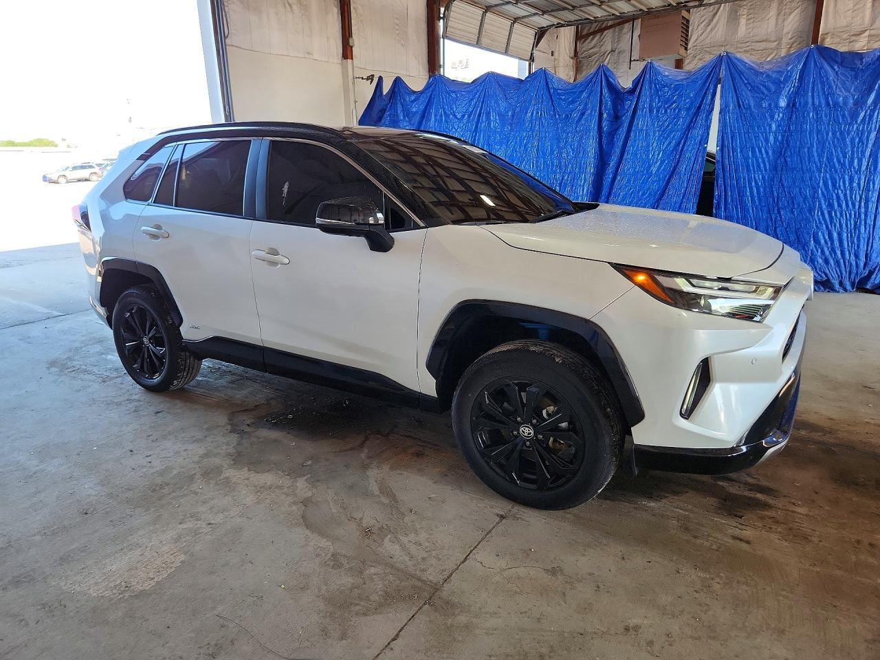 2025 Toyota Rav4 Xse - zdjęcie 4