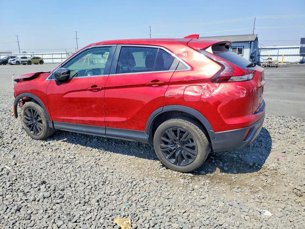 2023 Mitsubishi Eclipse Cross Le - zdjęcie 2