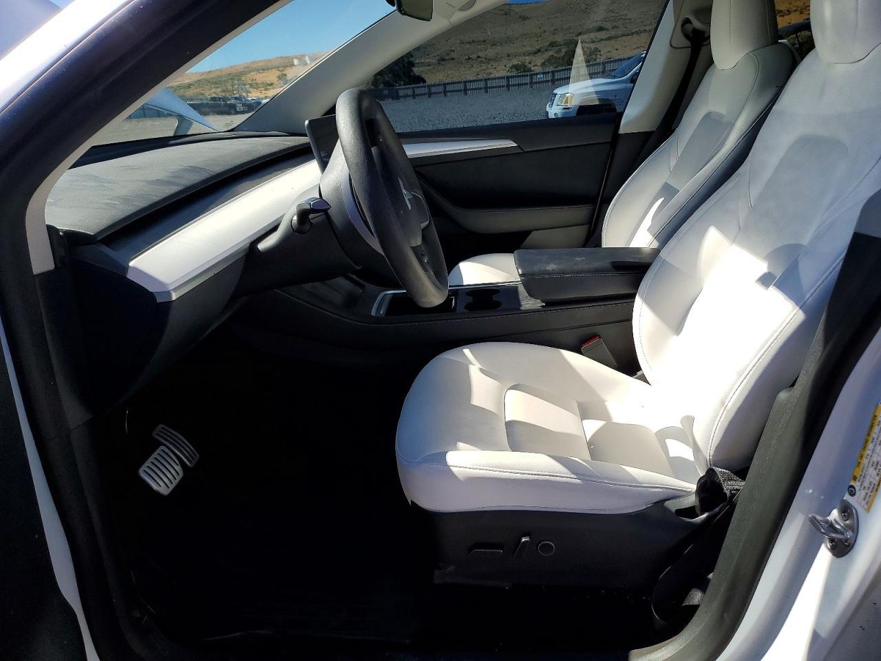 2023 Tesla Model Y - zdjęcie 7