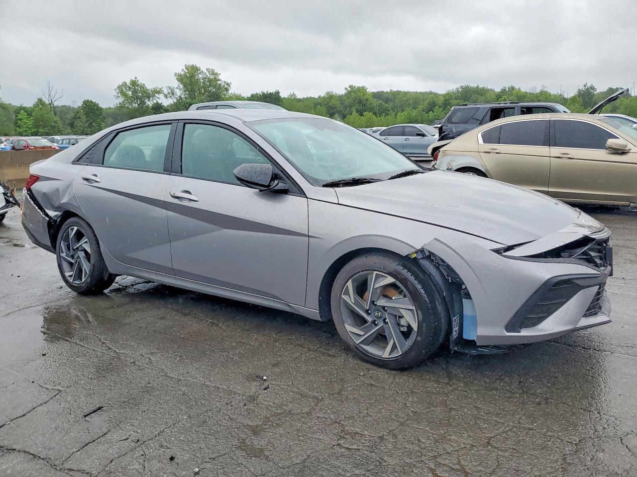 2025 Hyundai Elantra Sel Sport - zdjęcie 4