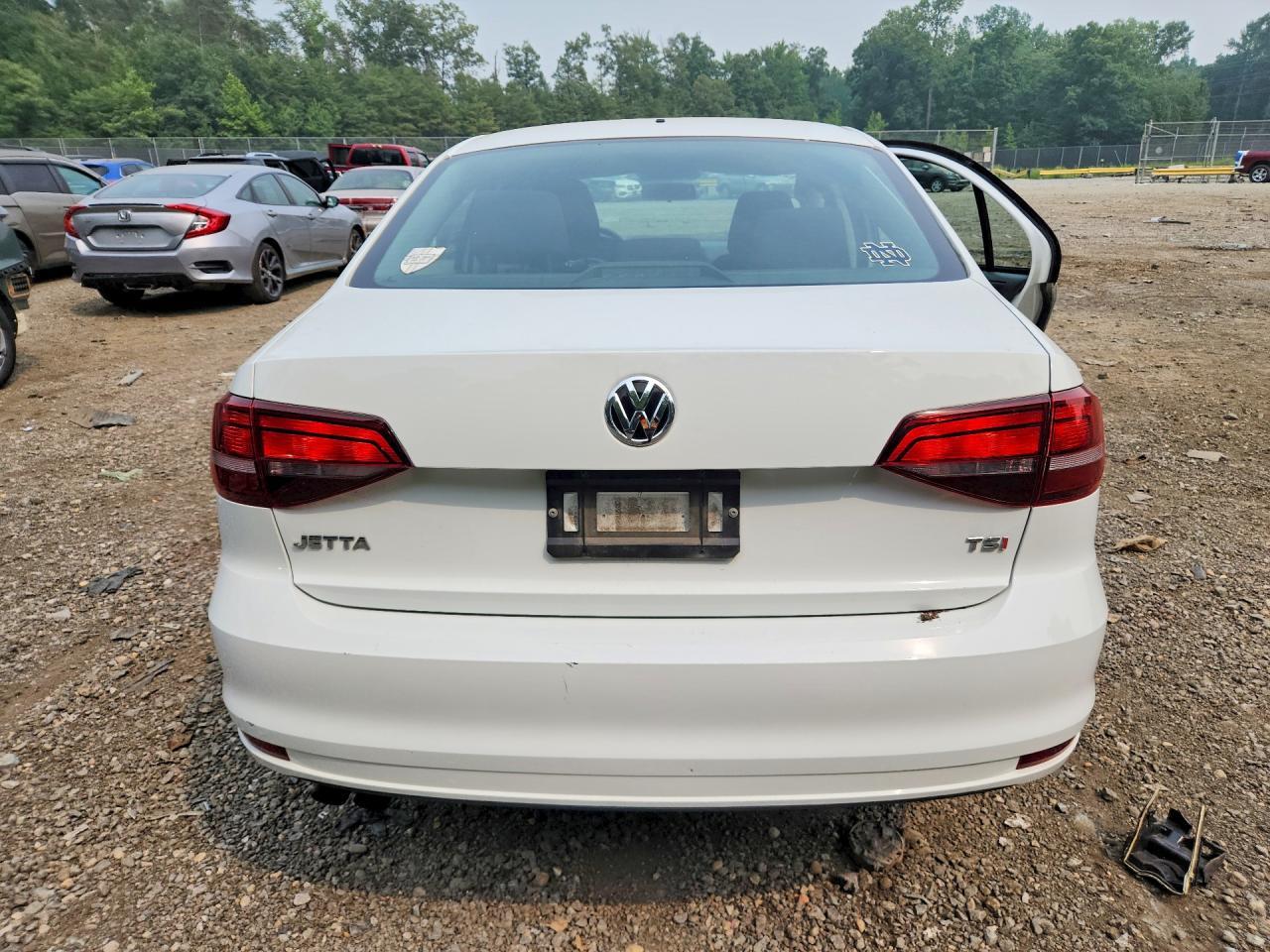 2016 Volkswagen Jetta S - zdjęcie 6