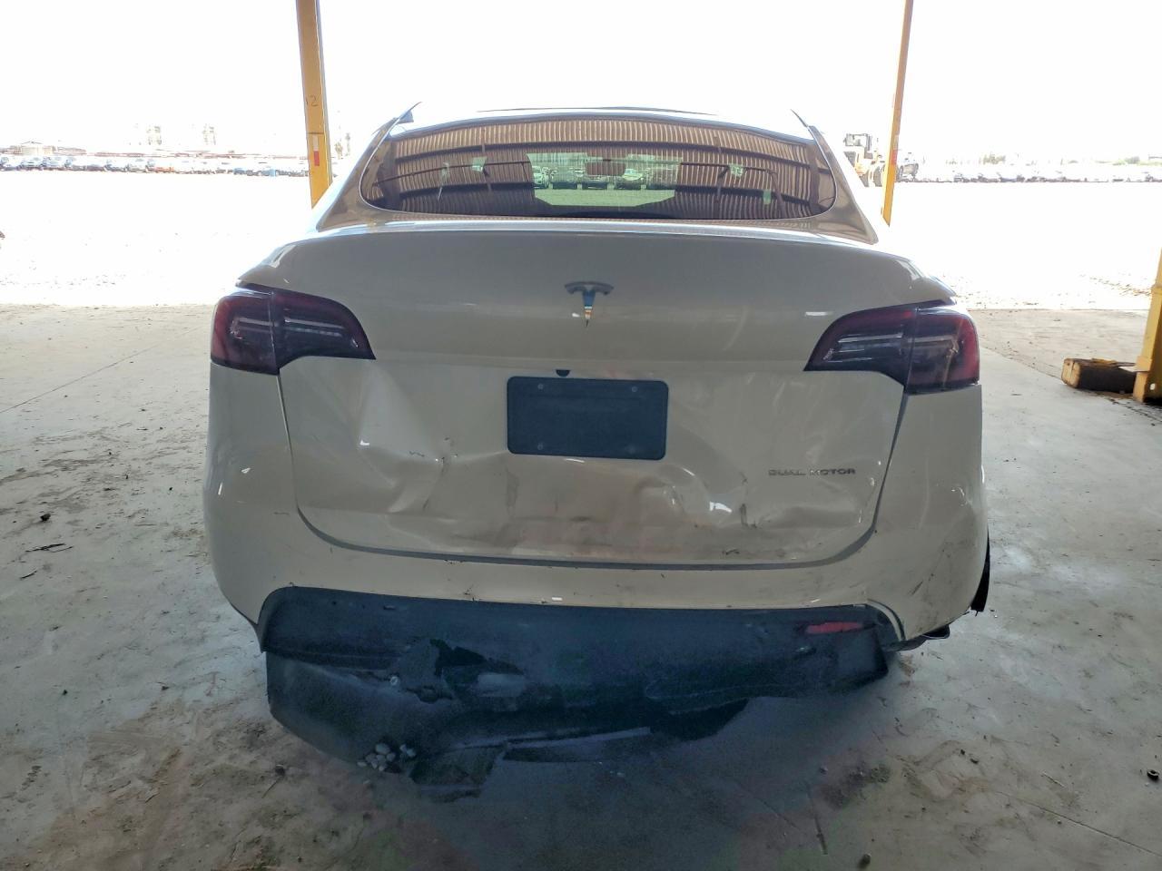 2023 Tesla Model Y - zdjęcie 6