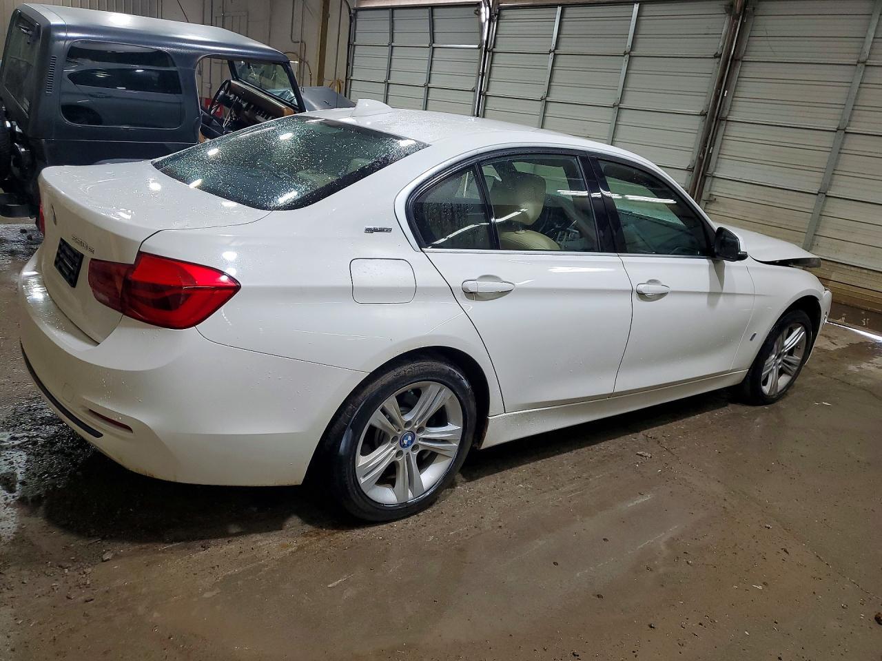 2018 BMW 330E - zdjęcie 3