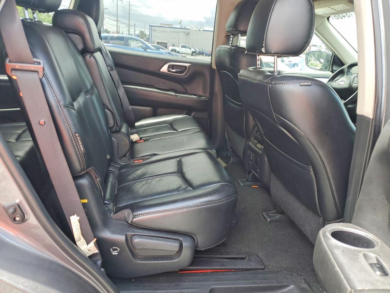 2018 Nissan Pathfinder Sl - zdjęcie 11