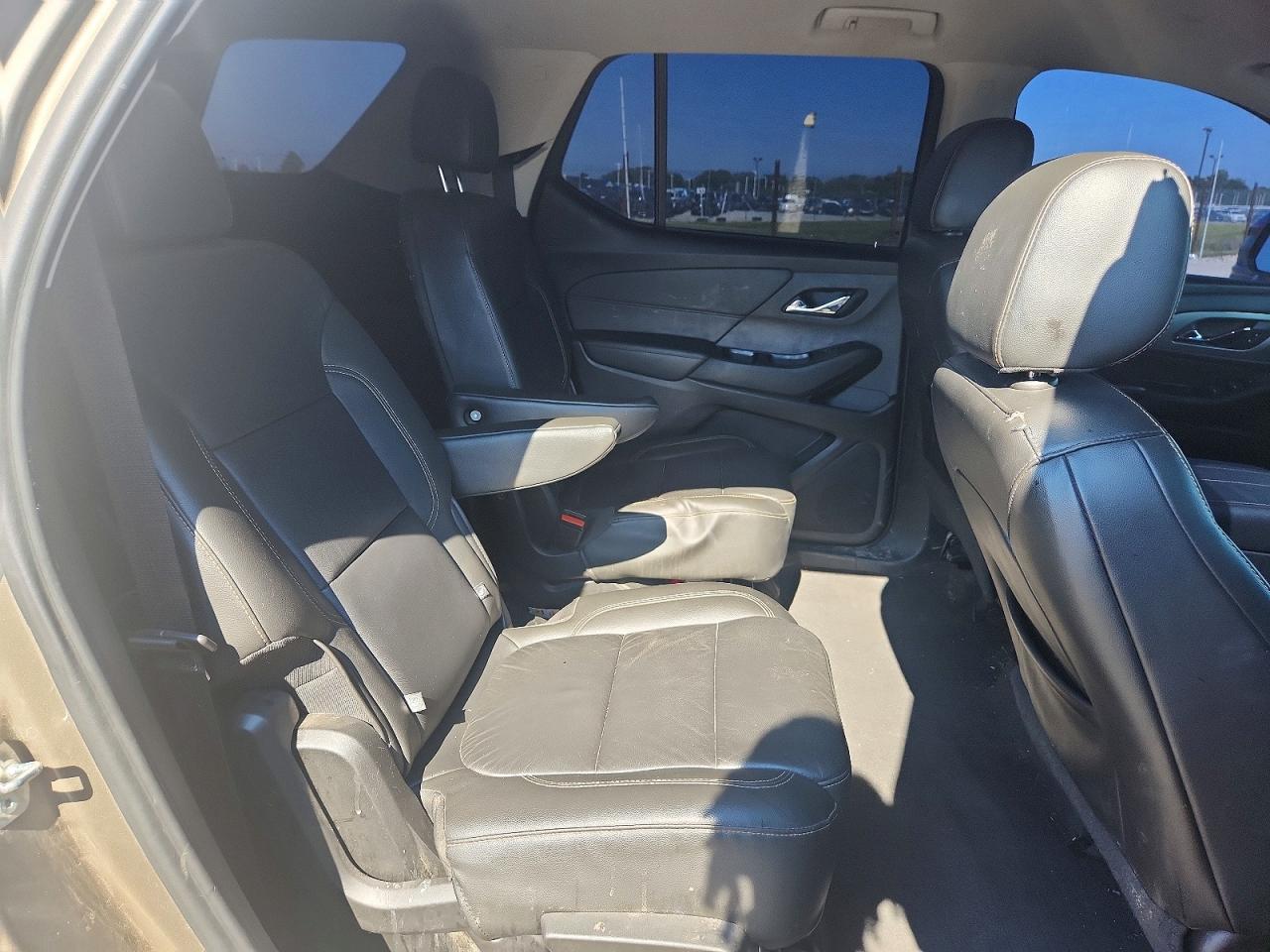 2020 Chevrolet Traverse Lt - zdjęcie 11