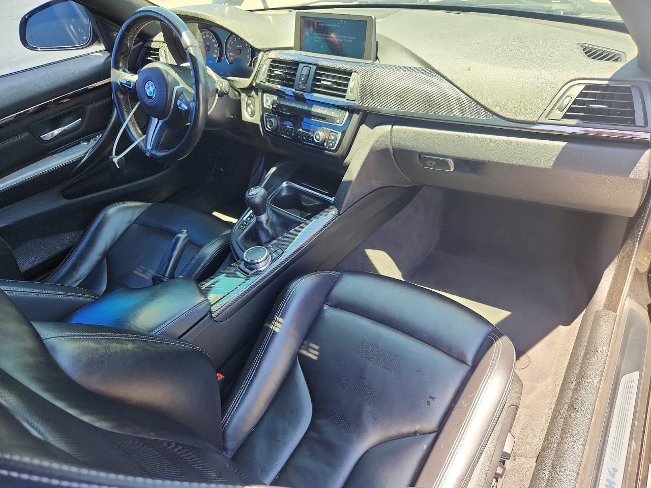 2015 BMW M4 - zdjęcie 8