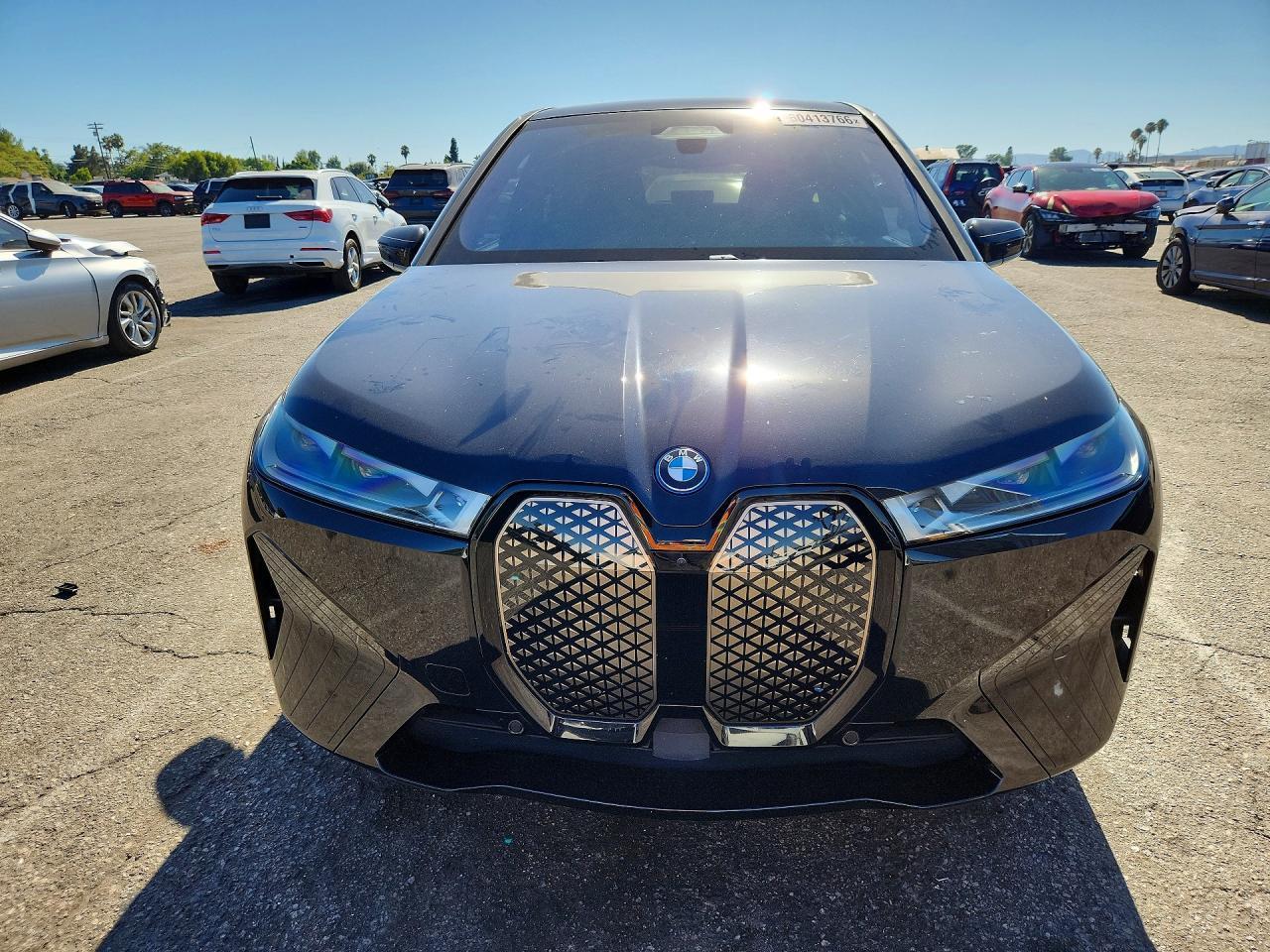 2024 BMW Ix xDrive50 - zdjęcie 5