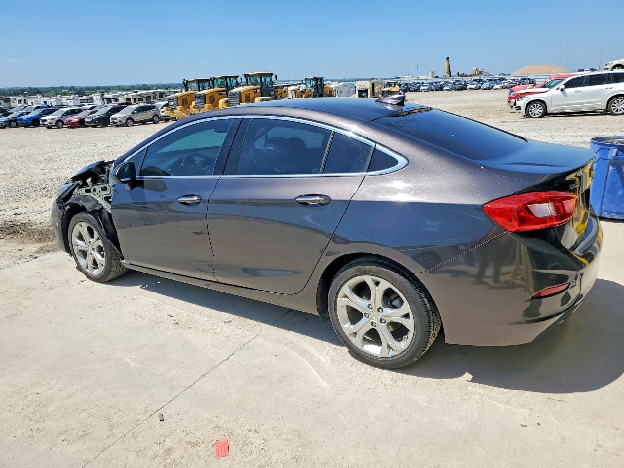 2017 Chevrolet Cruze Premier - zdjęcie 2