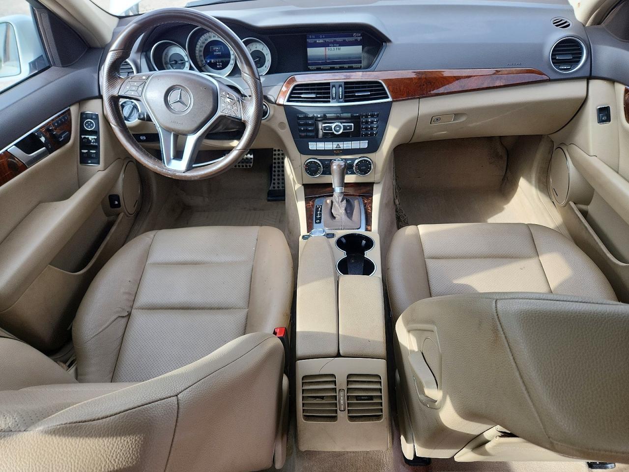 2013 Mercedes-Benz C 300 4Matic - zdjęcie 8