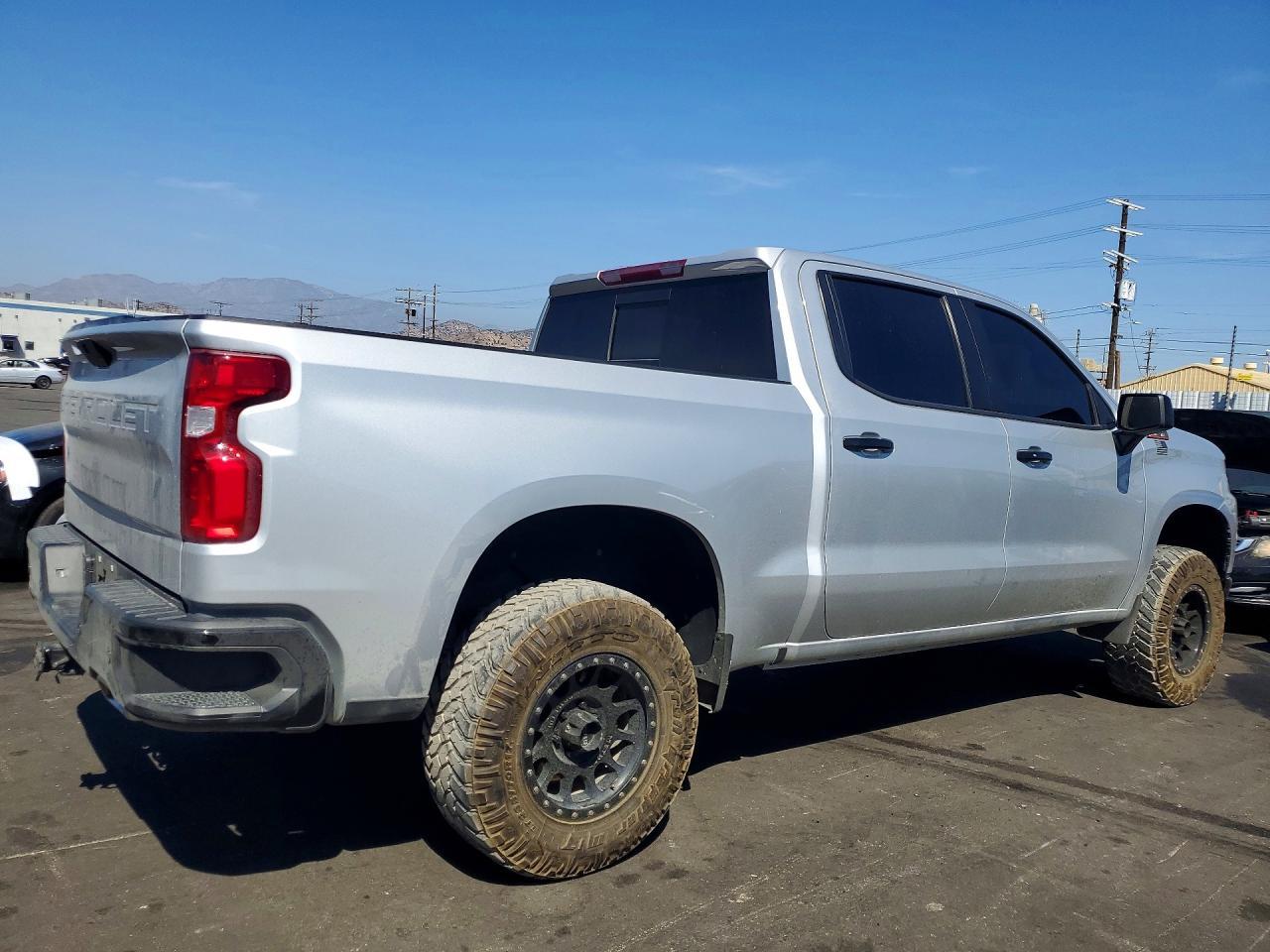 2022 Chevrolet Silverado Ltd K1500 Lt Trail Boss - zdjęcie 3