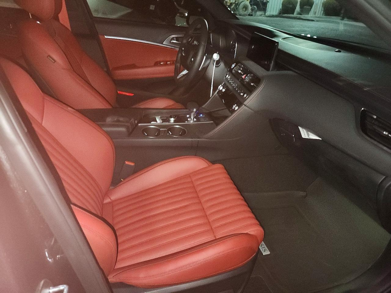 2026 Genesis G70 Sport Prestige - zdjęcie 13