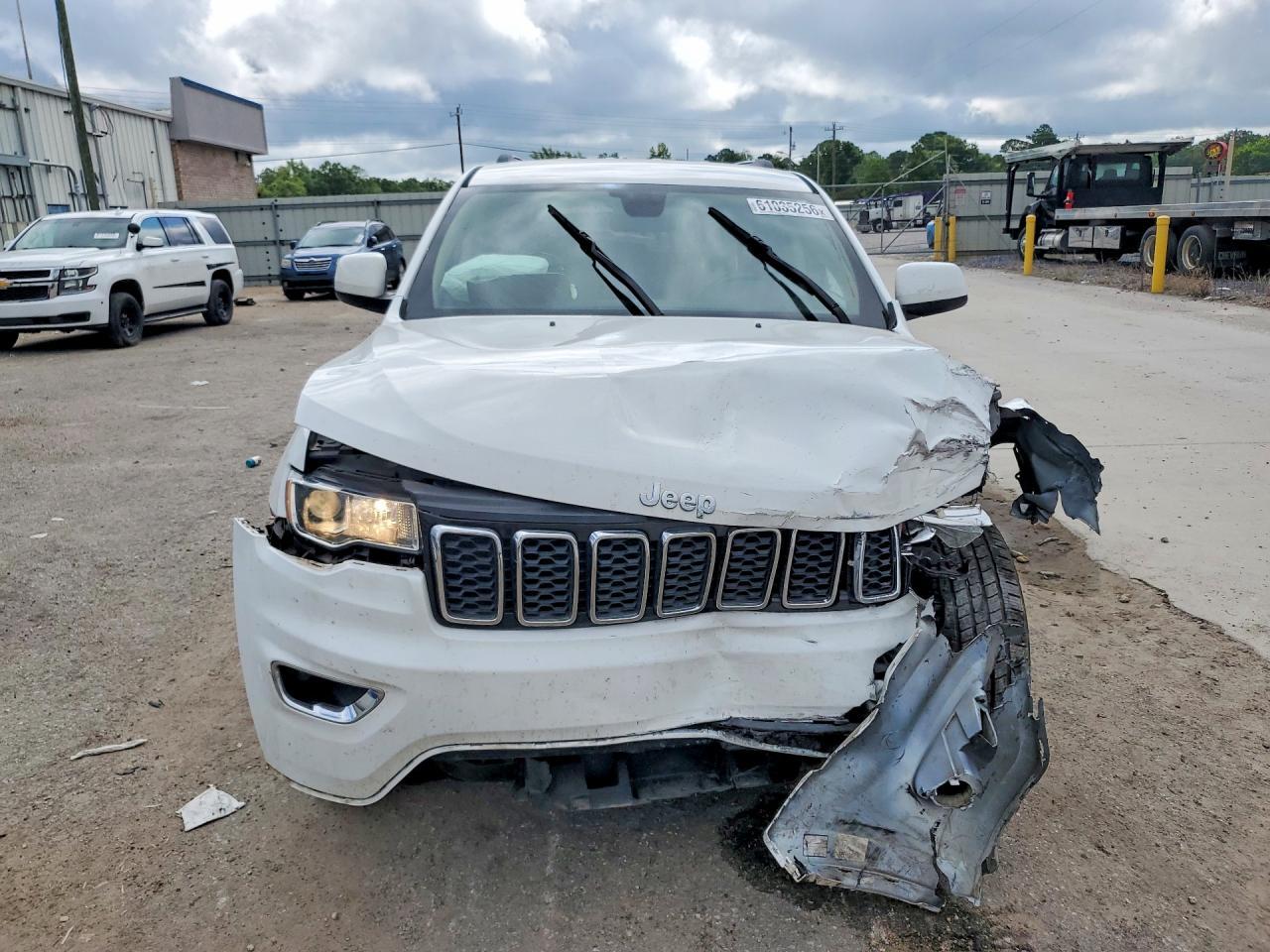 2021 Jeep Grand Cherokee Laredo - zdjęcie 5