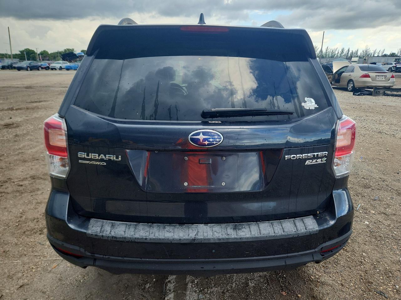 2017 Subaru Forester 2.5I Premium - zdjęcie 6