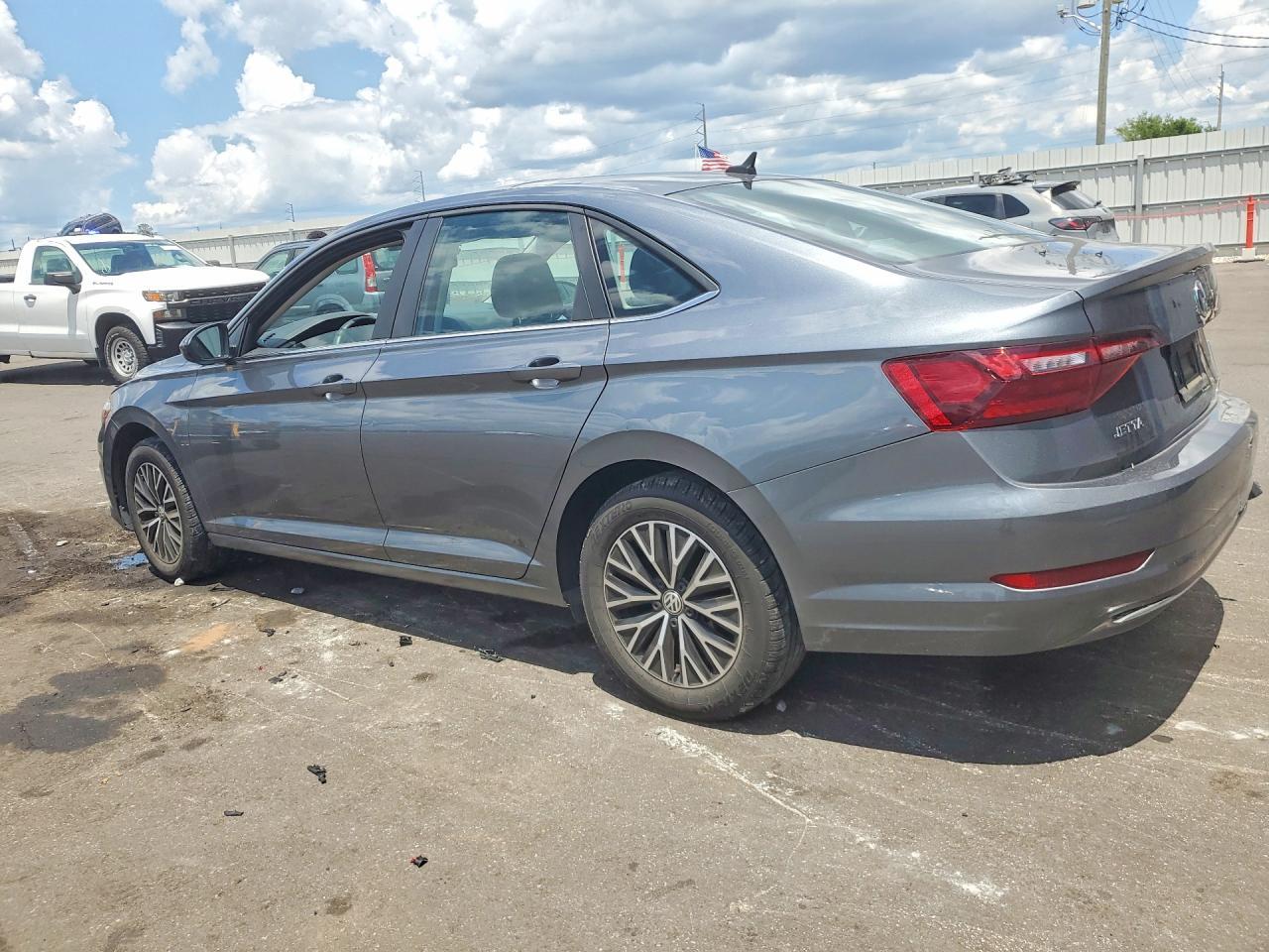 2021 Volkswagen Jetta S - zdjęcie 2