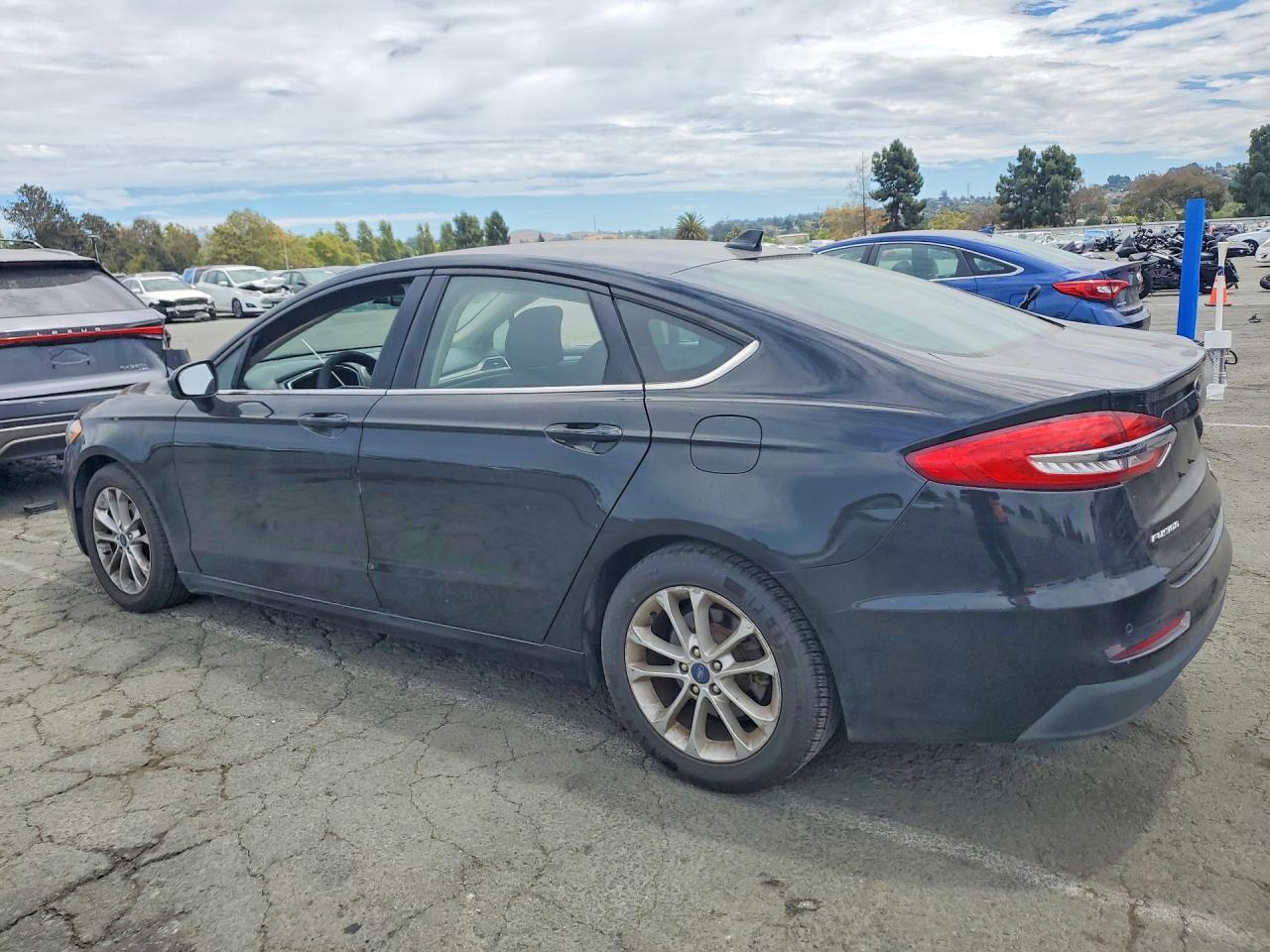 2019 Ford Fusion Se - zdjęcie 2