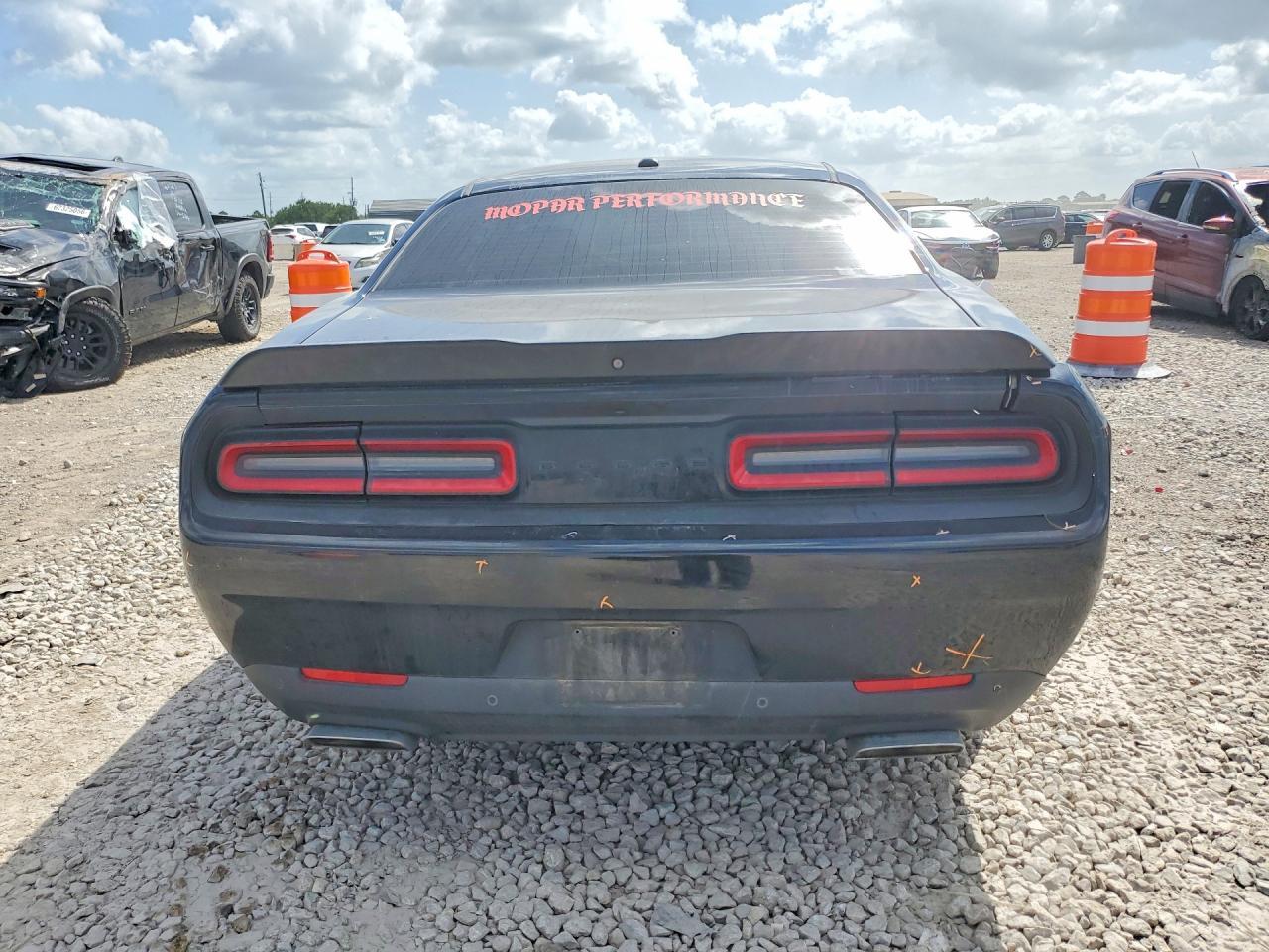 2021 Dodge Challenger R/T - zdjęcie 6
