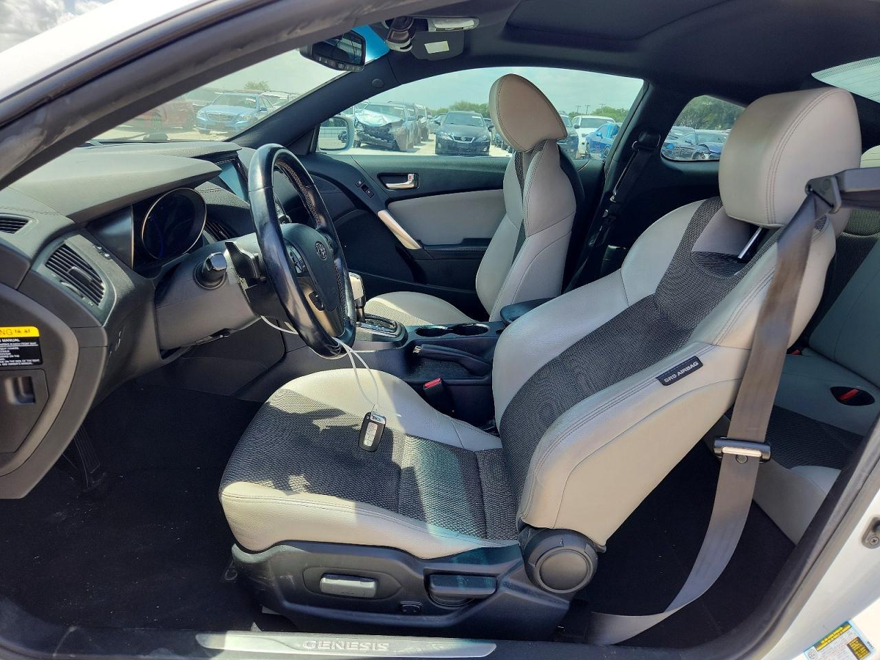 2013 Hyundai Genesis Coupe 2.0T - zdjęcie 7