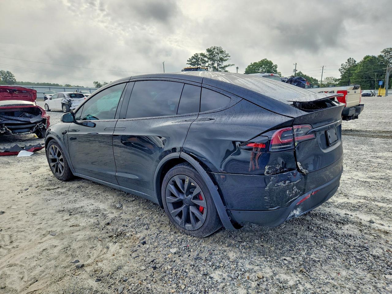 2024 Tesla Model X - zdjęcie 2