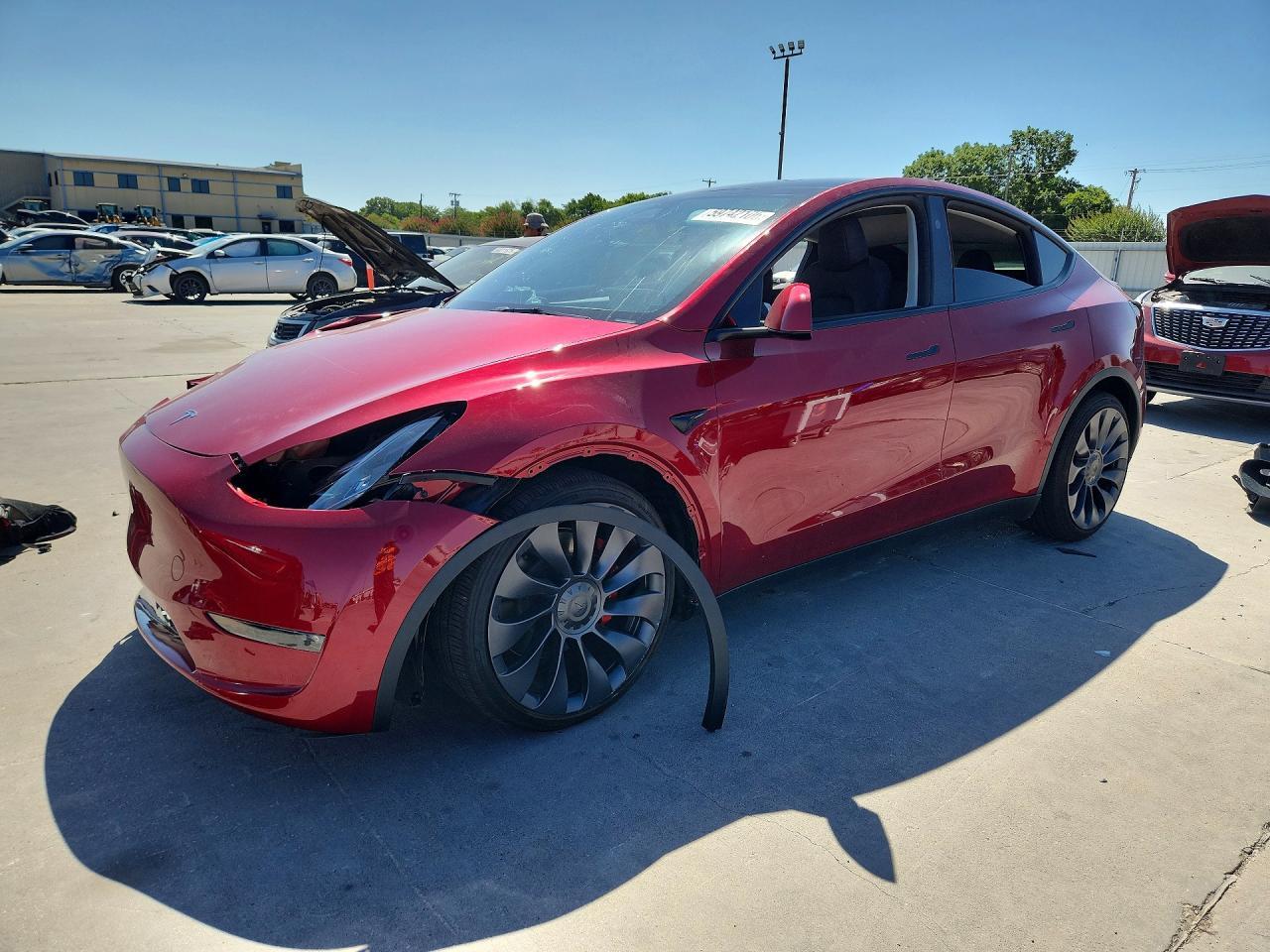 2025 Tesla Model Y - zdjęcie główne