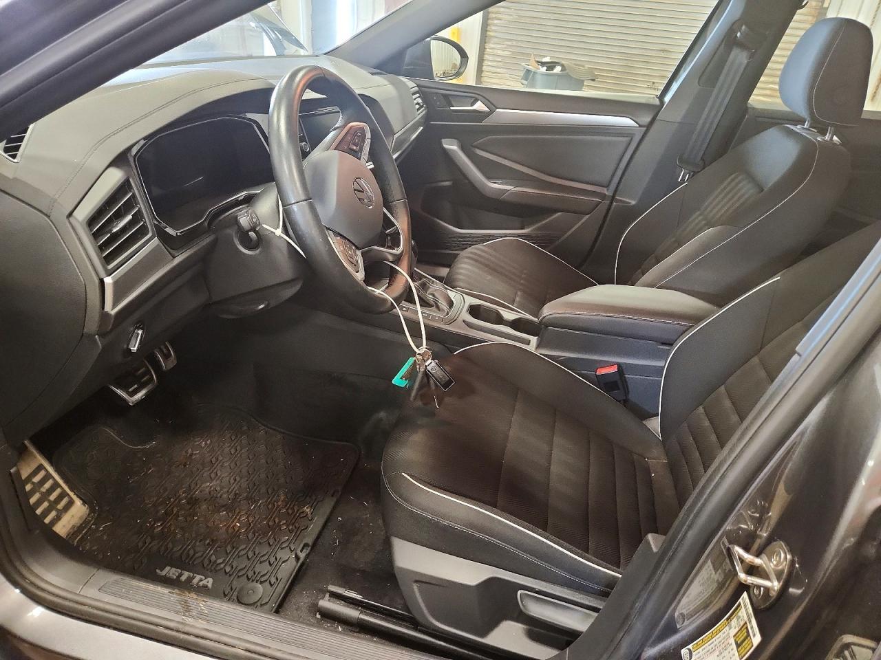 2024 Volkswagen Jetta Sport - zdjęcie 7