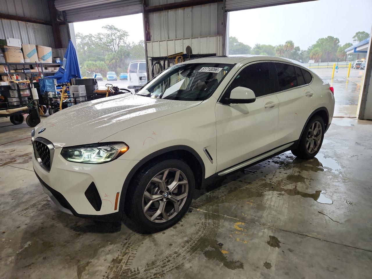2022 BMW X4 xDrive30I - zdjęcie główne