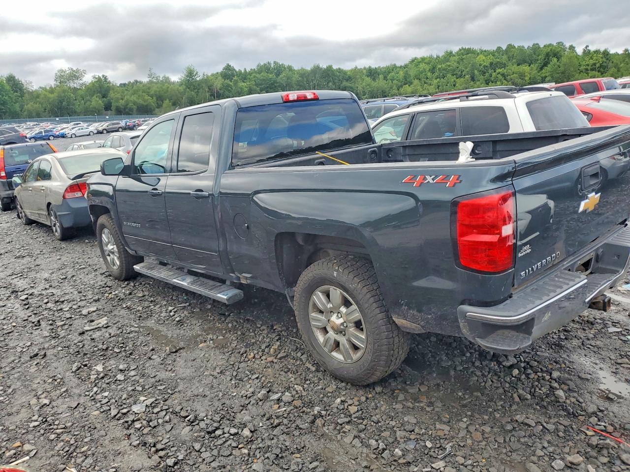 2018 Chevrolet Silverado K1500 Lt - zdjęcie 2