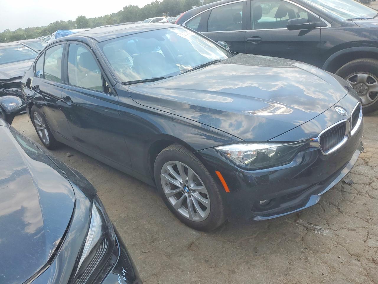 2016 BMW 320 I - zdjęcie 4