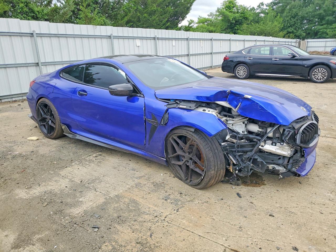2020 BMW M8 - zdjęcie 4