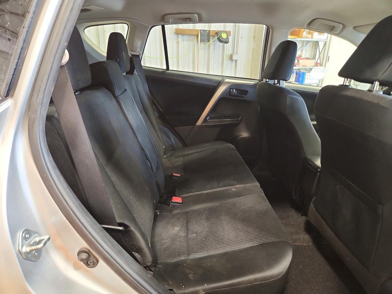 2014 Toyota Rav4 Le - zdjęcie 11