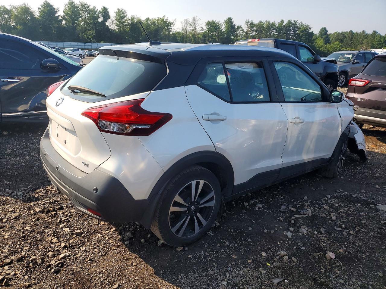 2020 Nissan Kicks Sv - zdjęcie 3