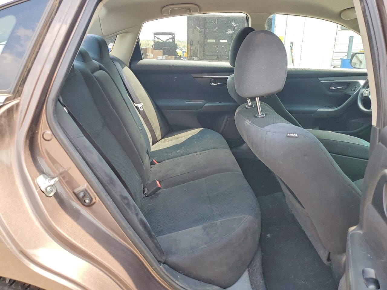 2015 Nissan Altima 2.5 S - zdjęcie 10
