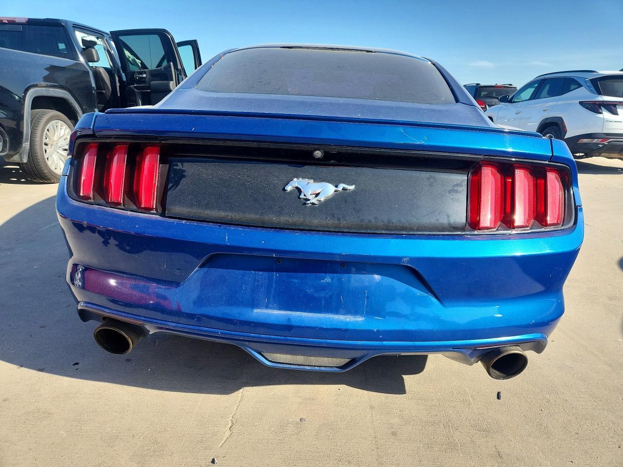 2017 Ford Mustang - zdjęcie 6