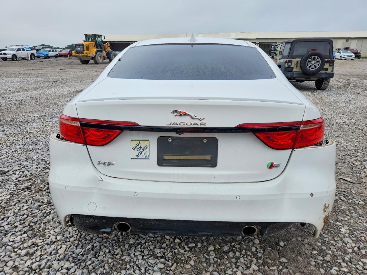 2016 Jaguar Xf S - zdjęcie 6