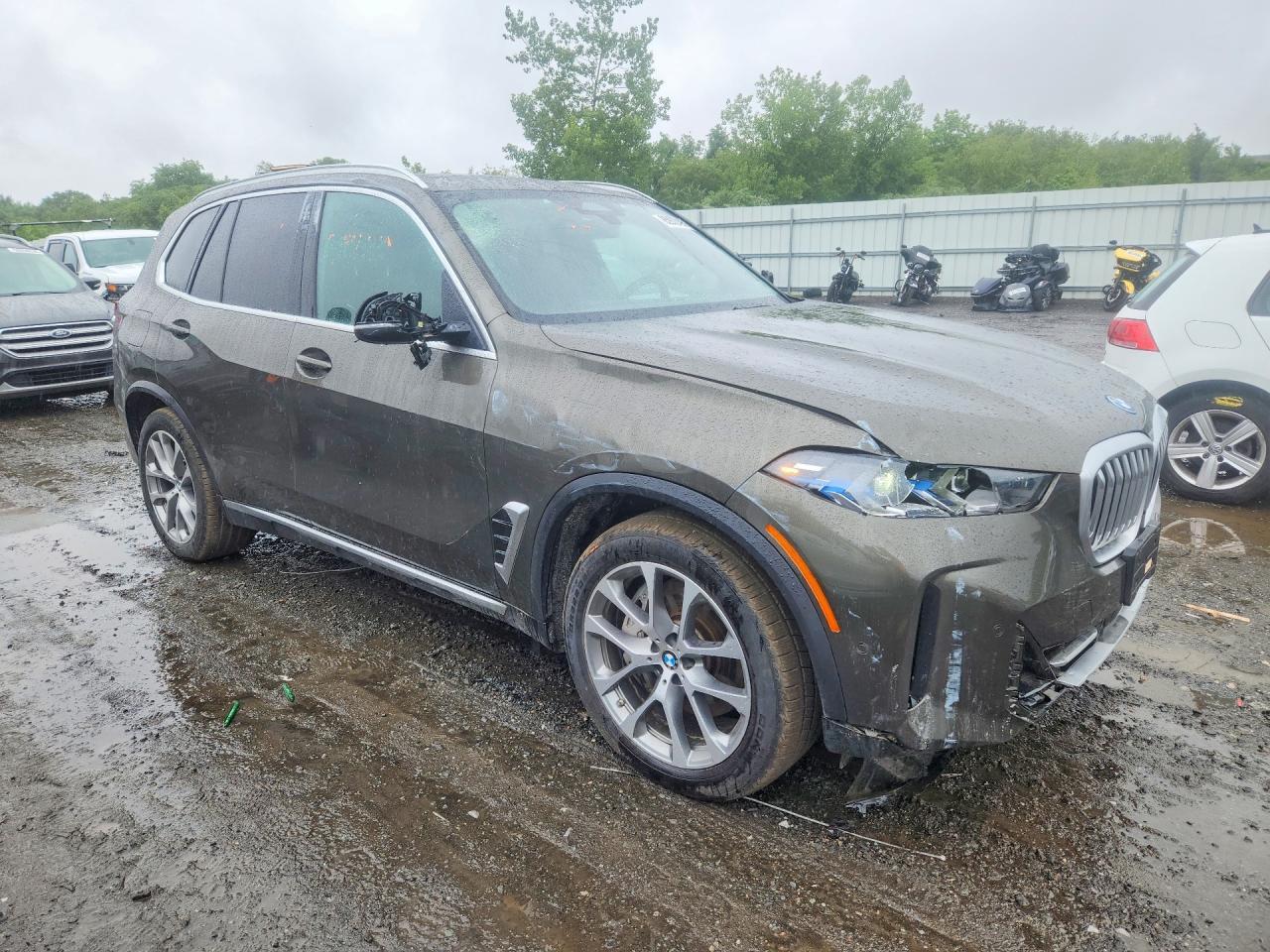 2026 BMW X5 xDrive50E - zdjęcie 4