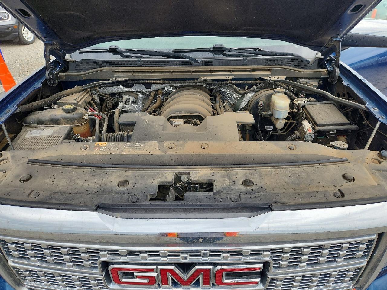 2016 GMC Sierra K1500 Denali - zdjęcie 11