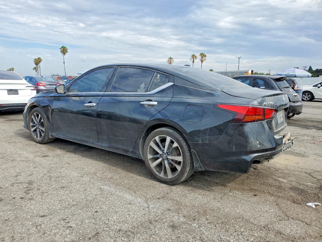 2019 Nissan Altima S - zdjęcie 2