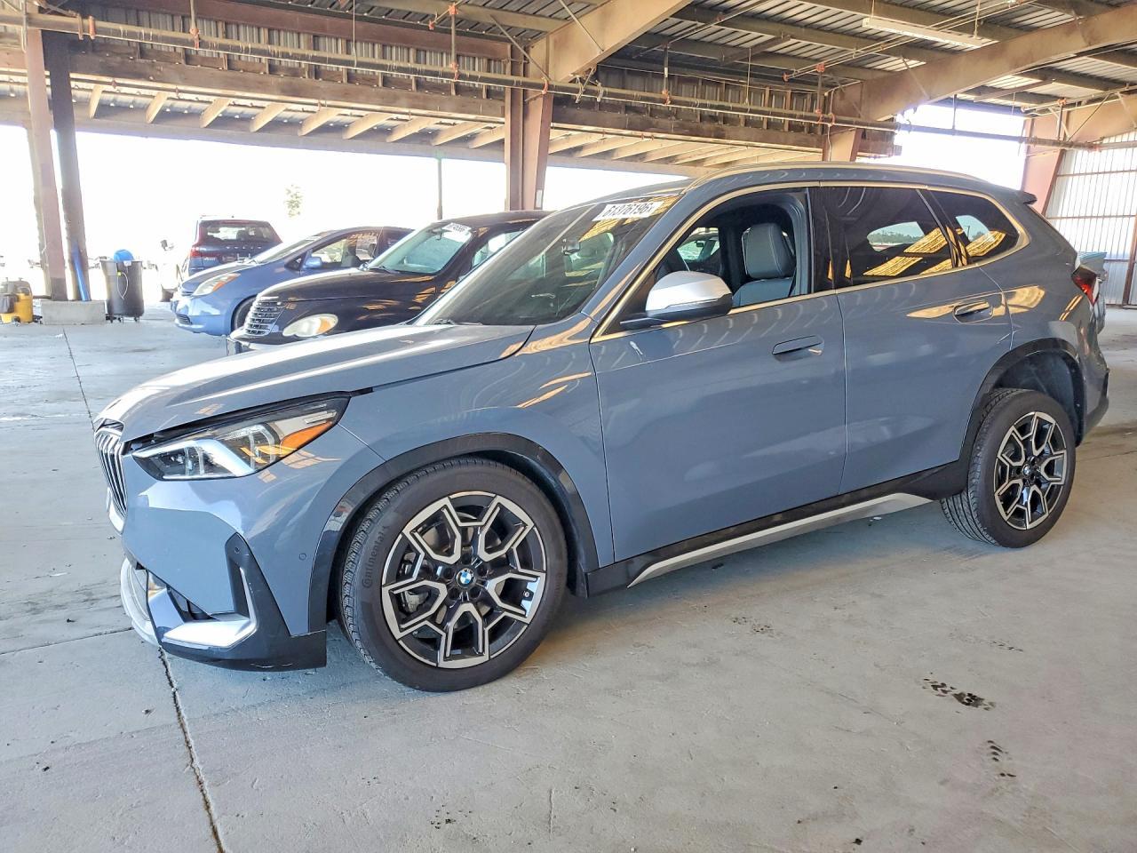 BMW X1 - zdjęcie 1