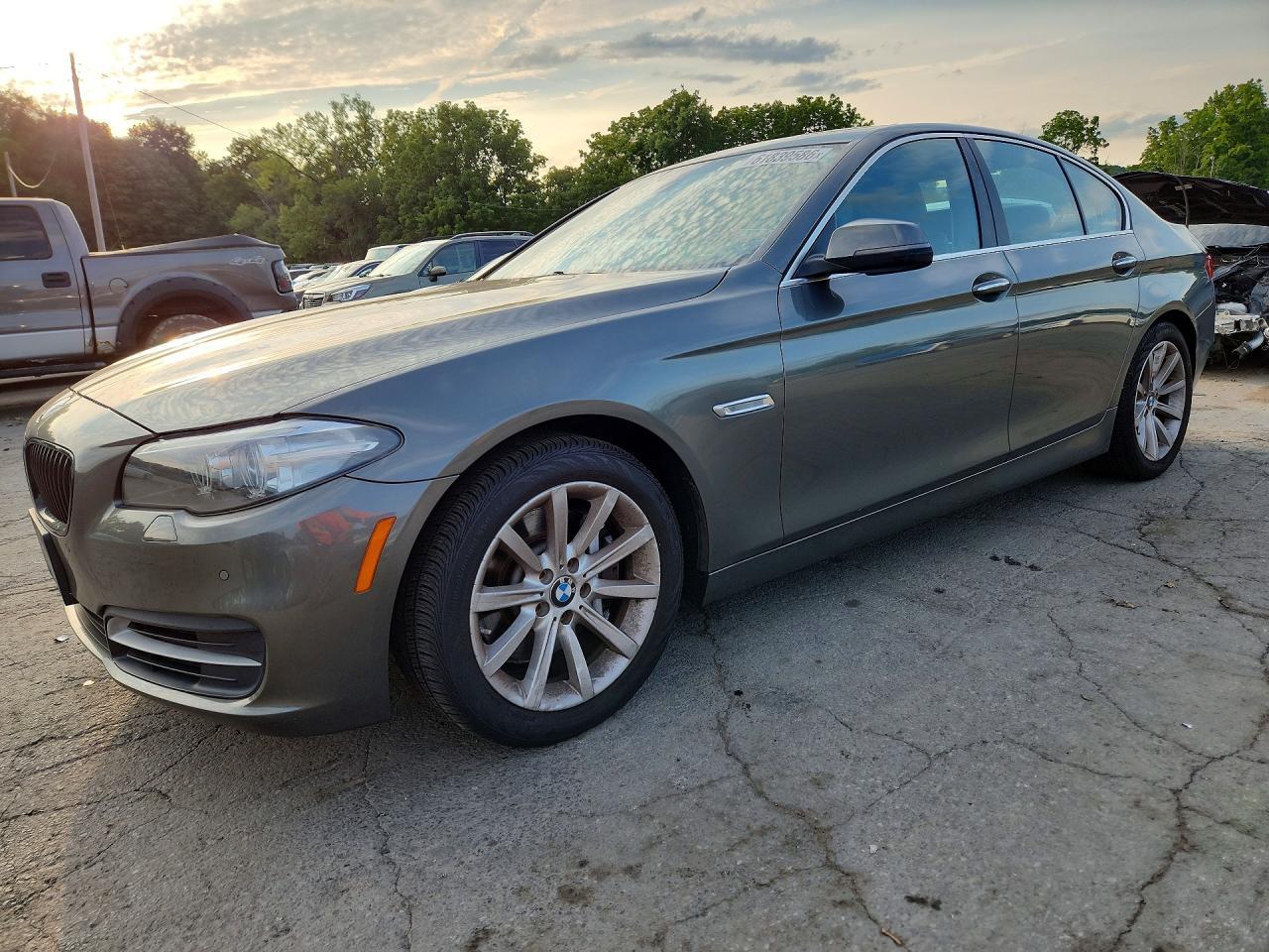 2014 BMW Seria 5 535i - zdjęcie główne