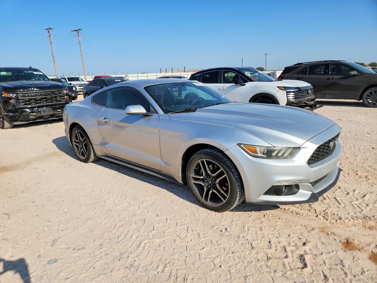 2016 Ford Mustang - zdjęcie 4