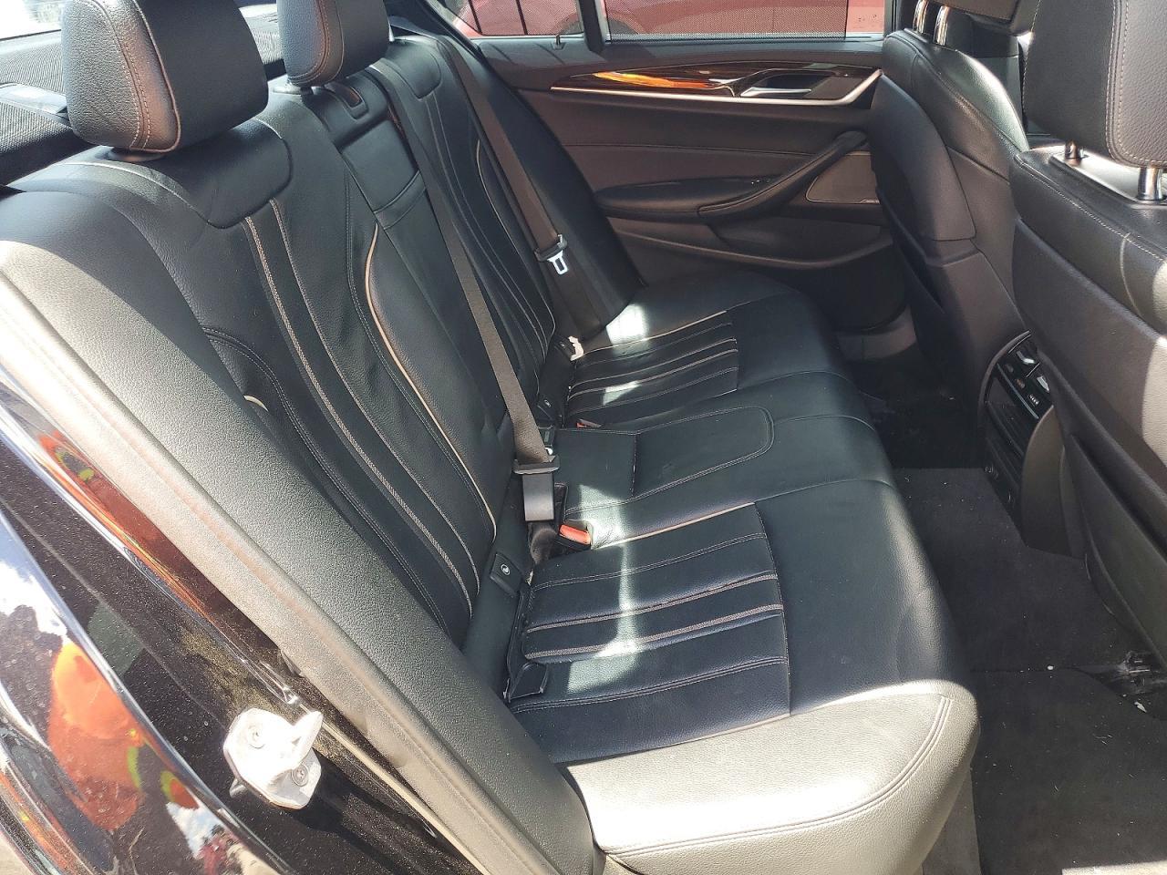 2019 BMW M550Xi - zdjęcie 10