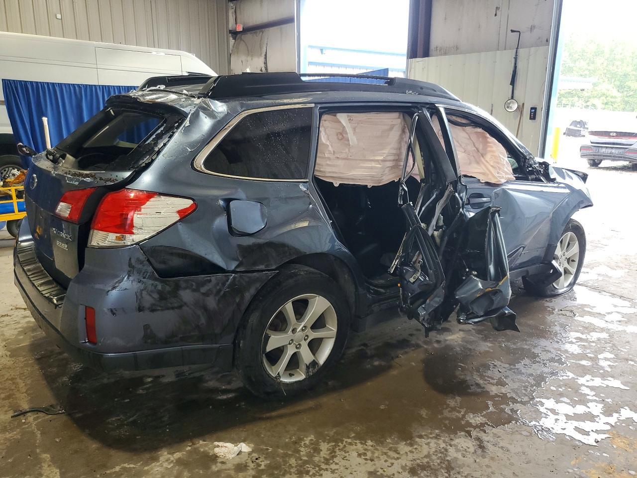 2013 Subaru Outback 2.5I Premium - zdjęcie 3