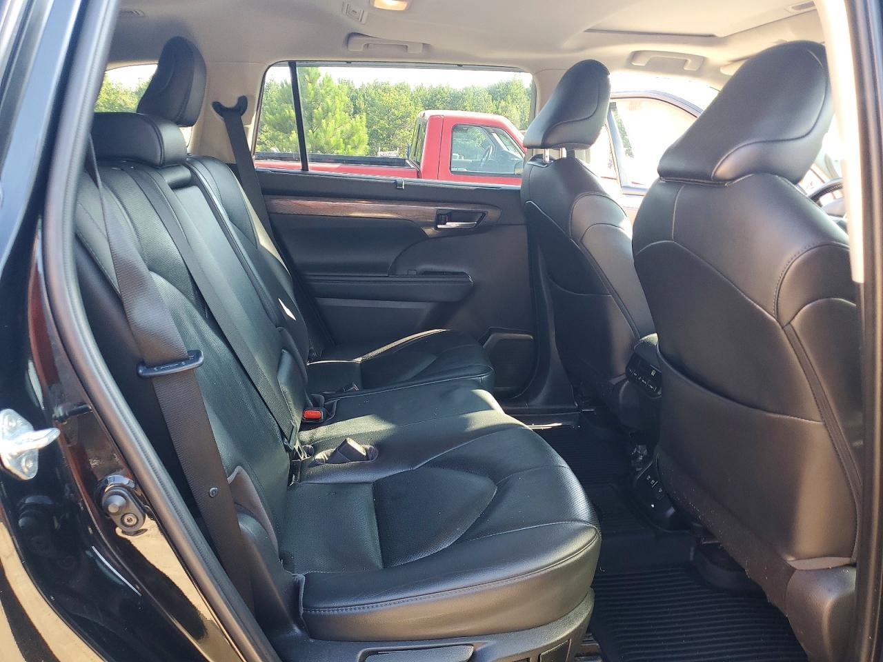 2021 Toyota Highlander Limited - zdjęcie 11