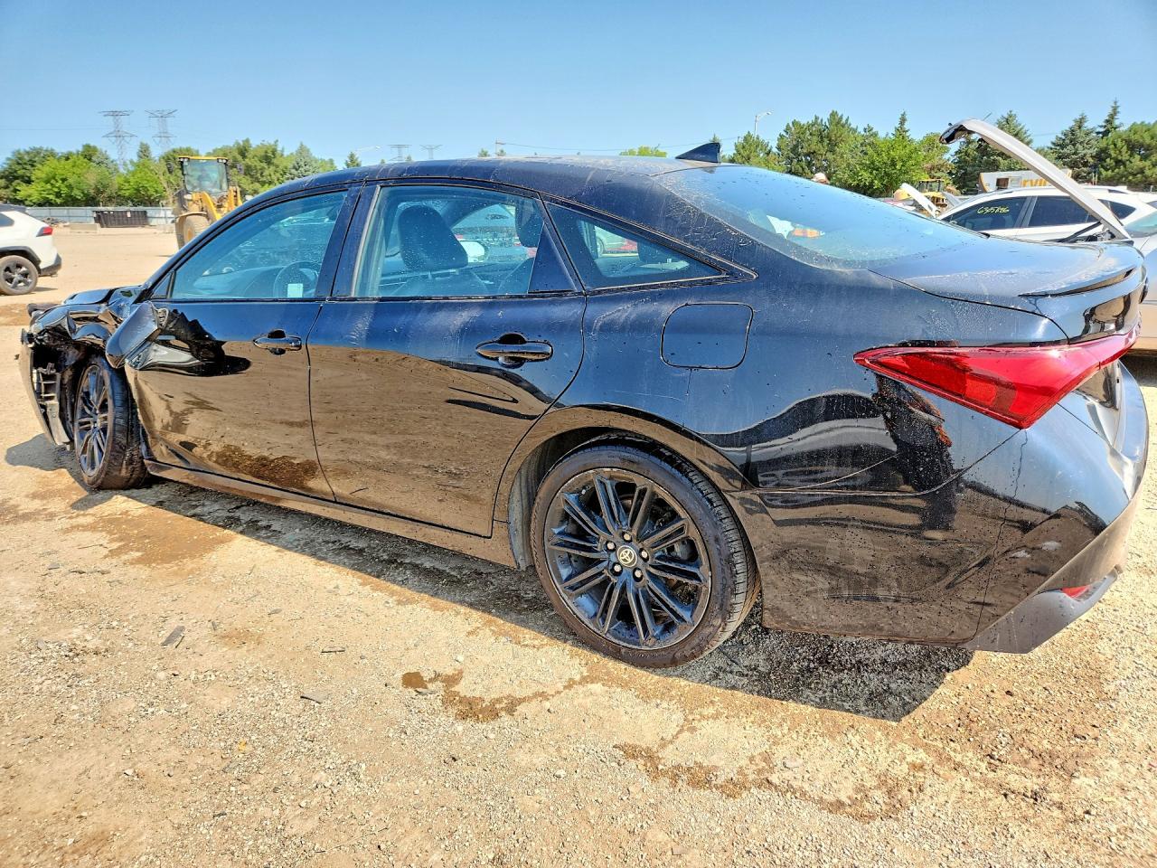 2022 Toyota Avalon Night Shade - zdjęcie 2