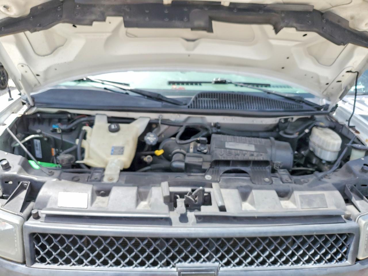 2018 Chevrolet Express G2500 - zdjęcie 12