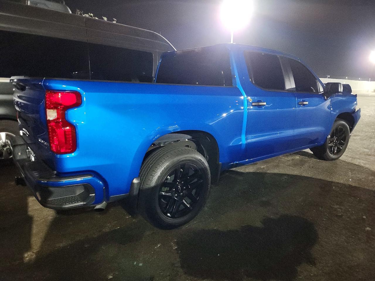 2024 Chevrolet Silverado C1500 Custom - zdjęcie 3