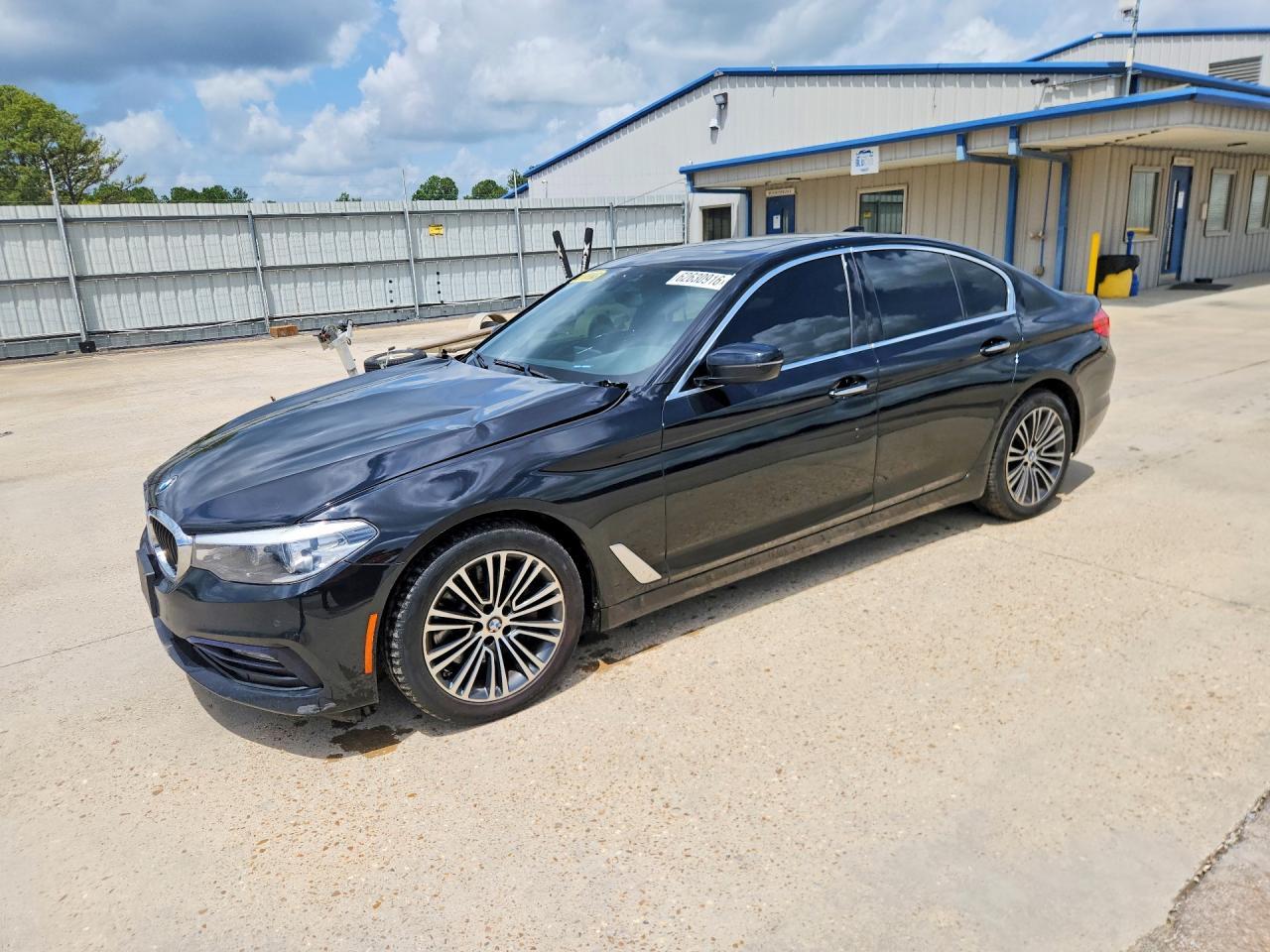 2017 BMW 530 I - zdjęcie główne