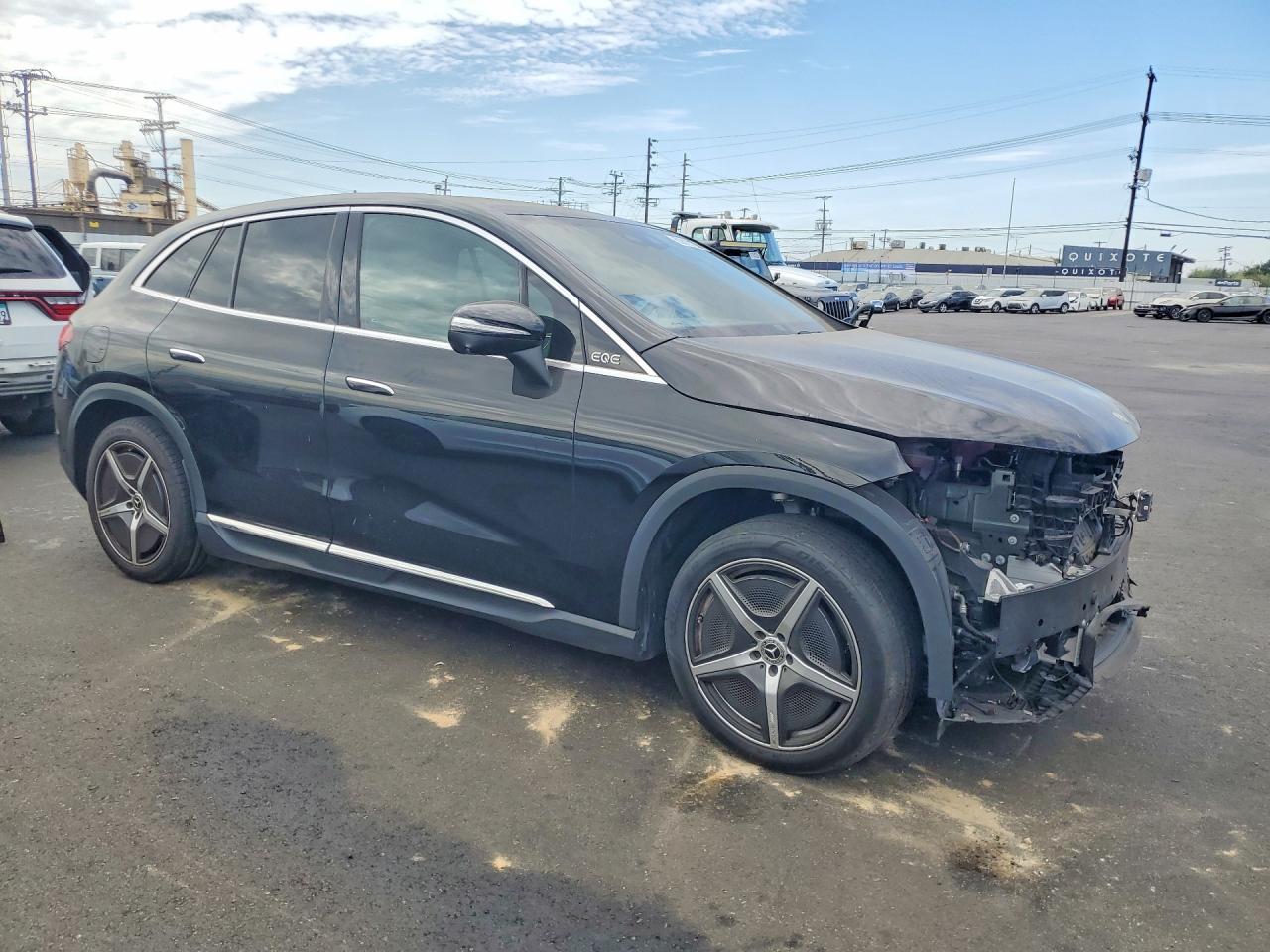 2023 Mercedes-Benz Eqe Suv 350 4Matic - zdjęcie 4