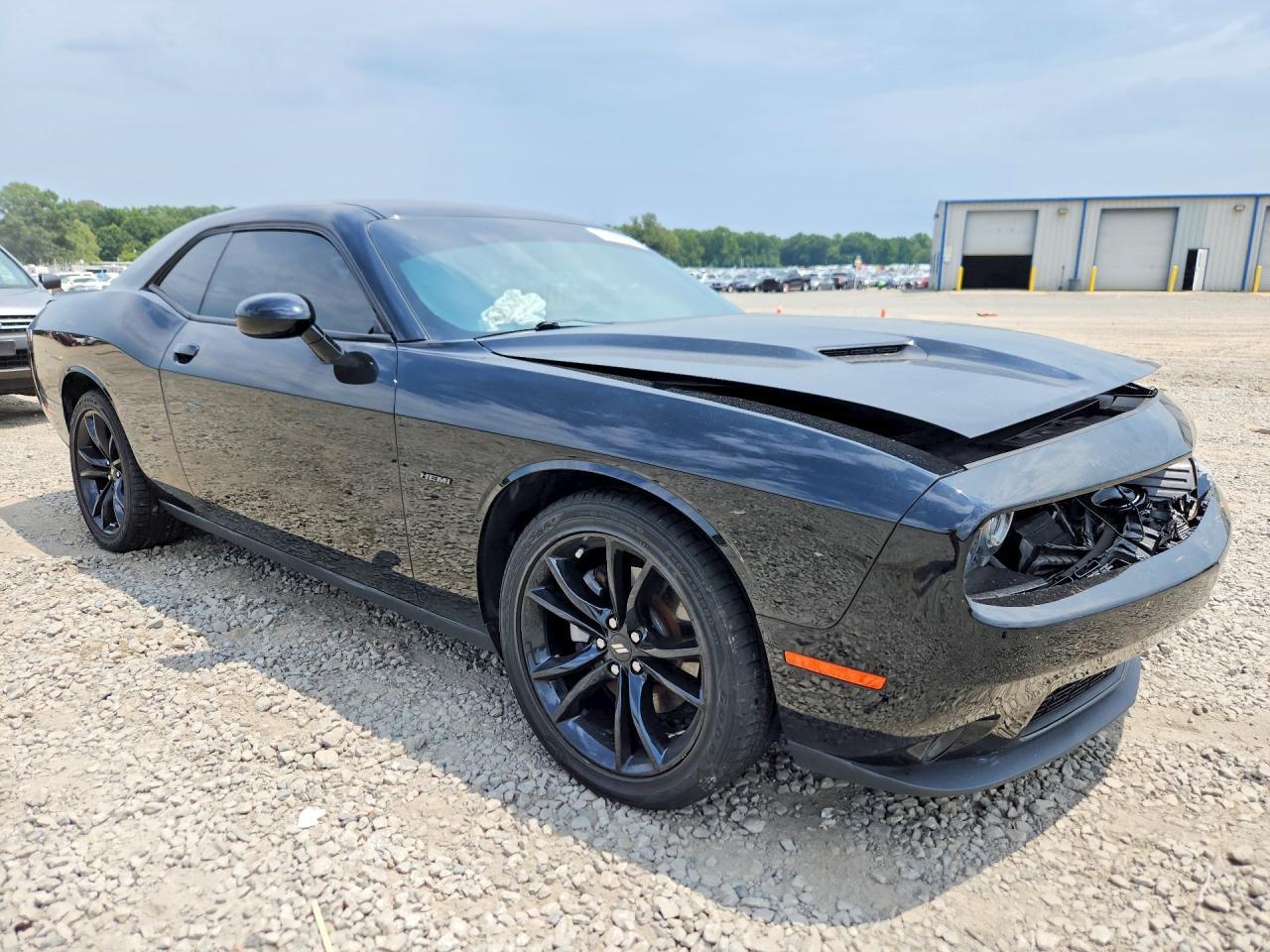 2017 Dodge Challenger R/T - zdjęcie 4