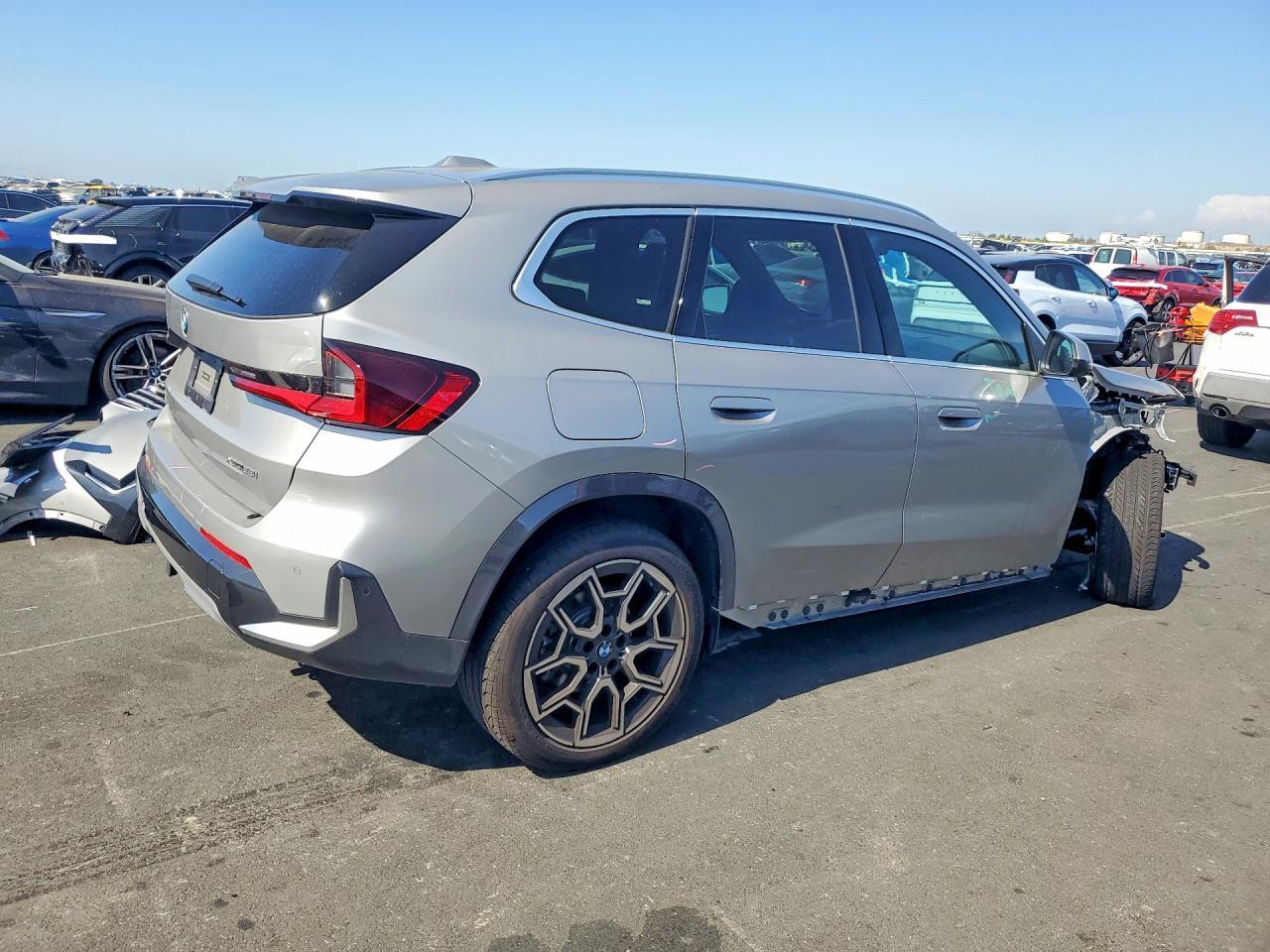 2026 BMW X1 xDrive28I - zdjęcie 3