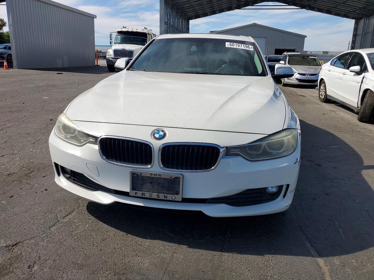 2014 BMW 320 I - zdjęcie 5